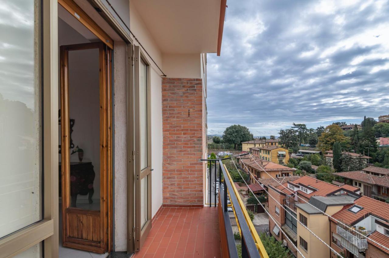 Apartament Comfy Flat Steps Away From Siena Station! Zewnętrze zdjęcie