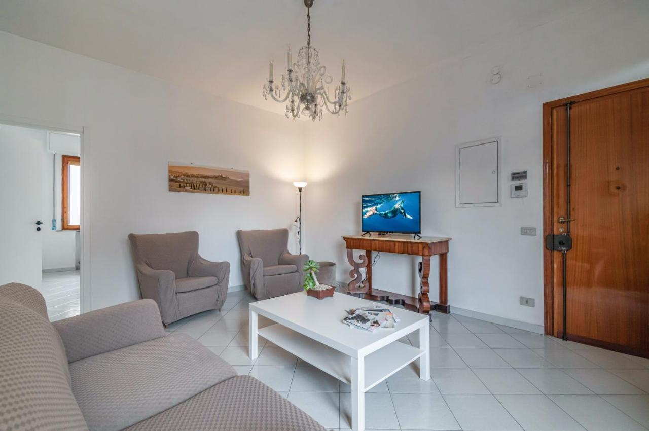 Apartament Comfy Flat Steps Away From Siena Station! Zewnętrze zdjęcie