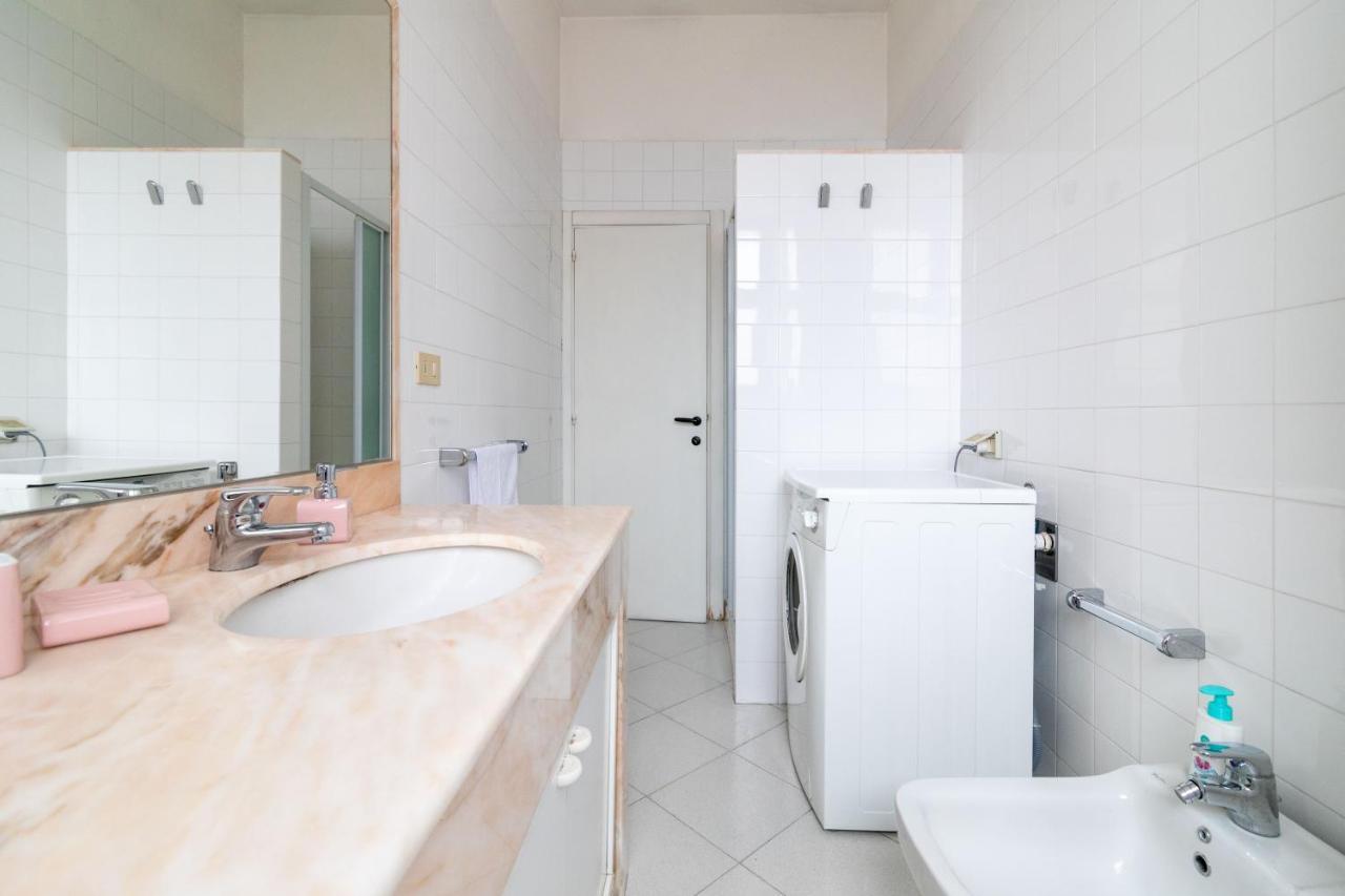 Apartament Comfy Flat Steps Away From Siena Station! Zewnętrze zdjęcie